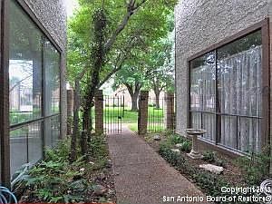 2nd image of 8909 Wexford St