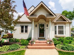 515 Parkside Dr, Bay Village, OH