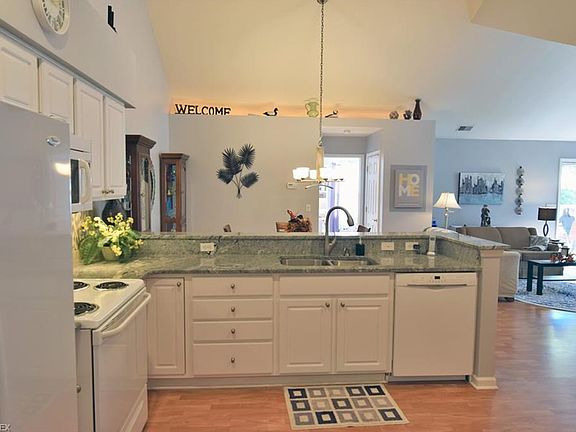4th image of 1202 Timberline Dr