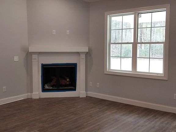 2nd image of 116 Rolling Water Lane