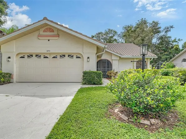 5711 Beaurivage Ave, Sarasota, FL 34243