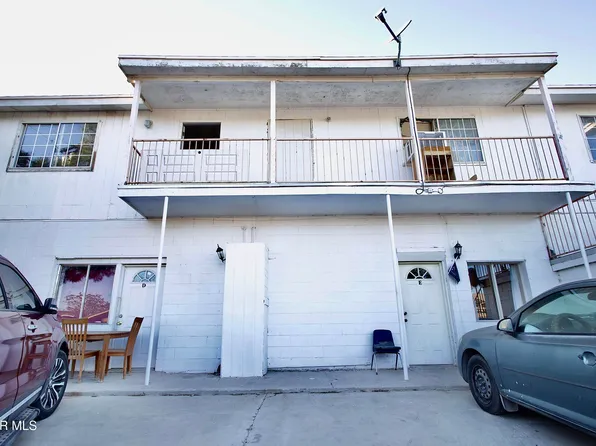 109 5th St SE, Fabens, TX 79838