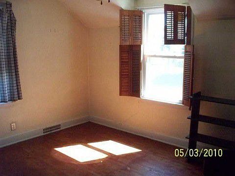 1st image of 364 Bartley Ave