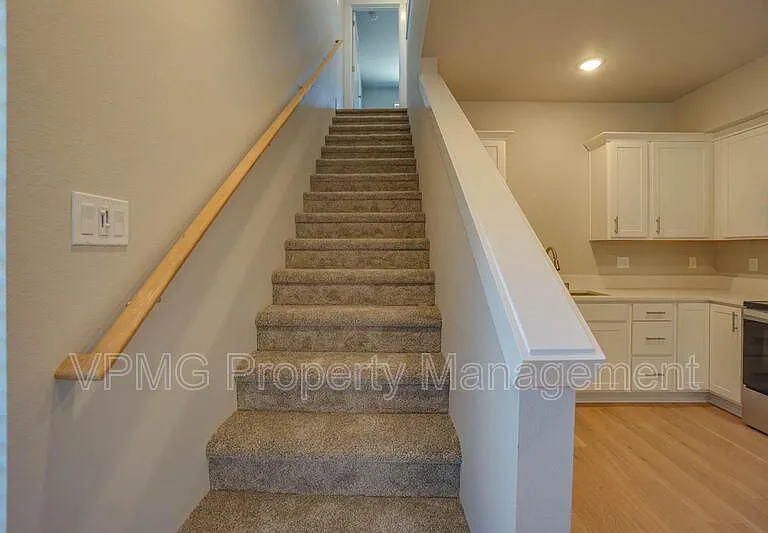 2331 E Otter Loop #A — Photo 5