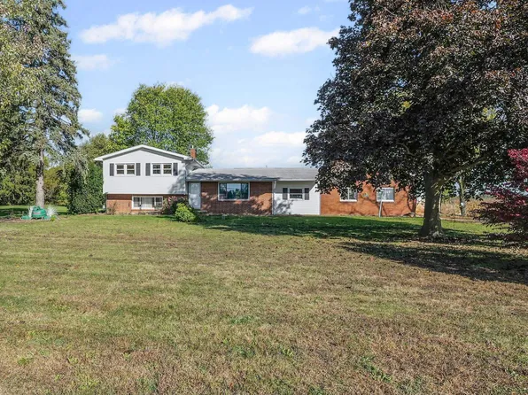 1720 E Rauch Rd, Erie, MI 48133