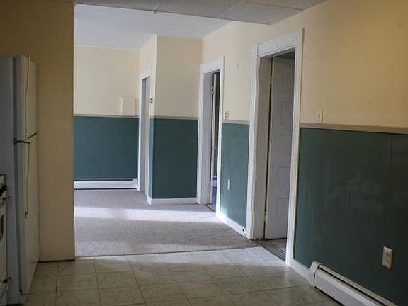 Kitchen Twrd Living Rm