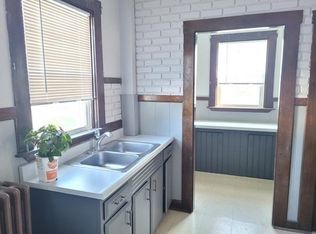 176 Shawmut St #2, Fall River, MA 02720