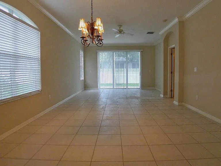 3315 Chapel Creek Cir — Photo 2