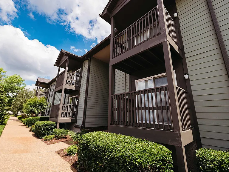 Chase Cove Apartments — Photo 47
