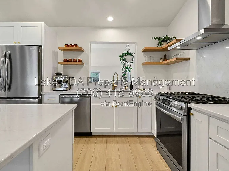 2082 E Greenleaf Ln — Photo 10