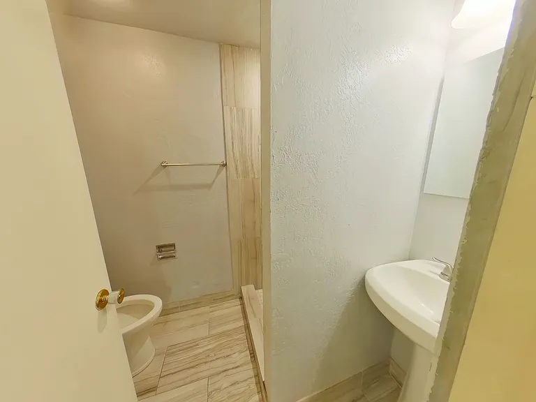 1747 Hilyard Aly — Photo 26