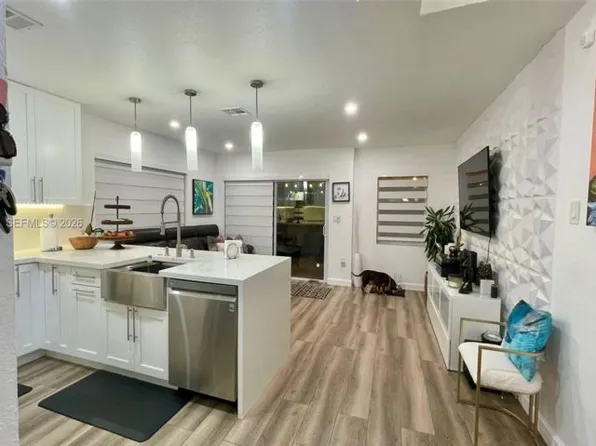 1149 NW 126th Pl, Miami, FL 33182