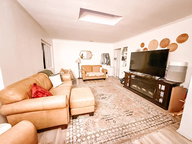 3586 Trophy Dr — Photo 3