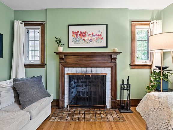 5th image of 1218 Woodward Ave