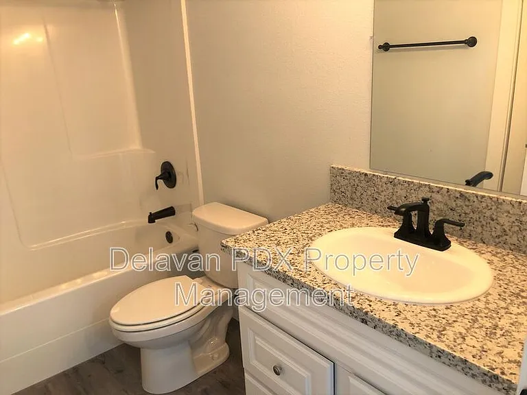 1396 Kimber Ct — Photo 31