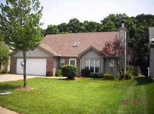 826 N Michigan St, Lawrence, KS 66044