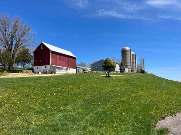 W10702 County Road V, Lodi, WI 53555