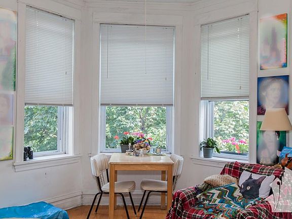 4th image of 1526 N Oakley Blvd #3AA