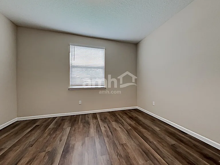 195 Edge Park Trl — Photo 16