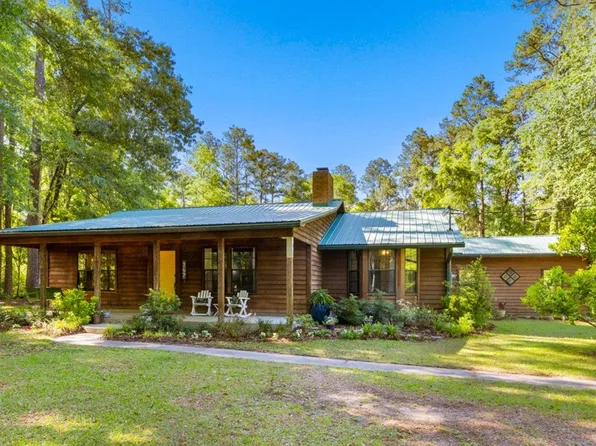 267 Honeysuckle Dr, Havana, FL 32333