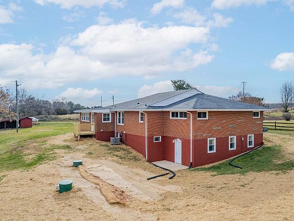 5th image of 181 Spartan Ln