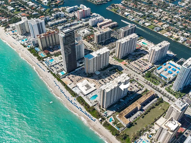 1950 S Ocean Dr #PHB — Photo 35