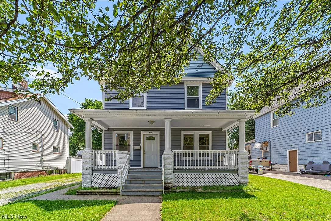 3891 W 18th St photo 1