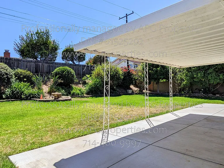 15068 Mountain Spring St — Photo 28