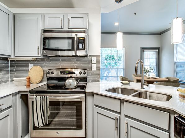 701 Cowboys Pkwy #721-2060