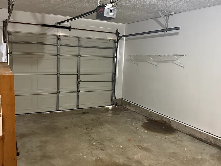 13941 S Hickory Pl — Photo 32