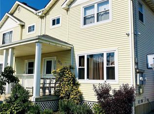 312 Beach 37th St, Far Rockaway, NY 11691