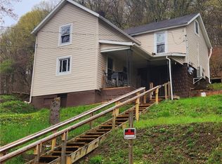 1835 Hillside Ave, Ellwood City, PA 16117