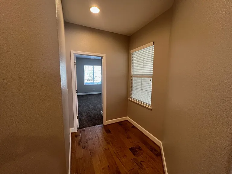 1506 Azalea Dr — Photo 9
