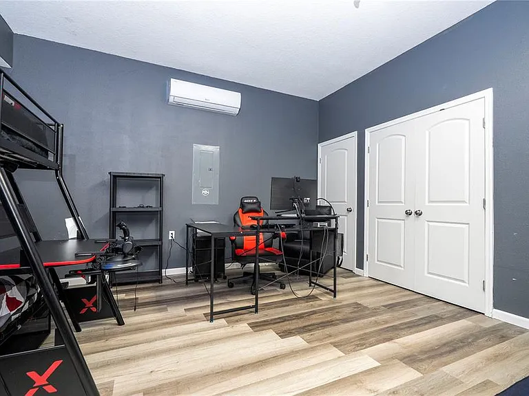 5251 Wildwood Way — Photo 47