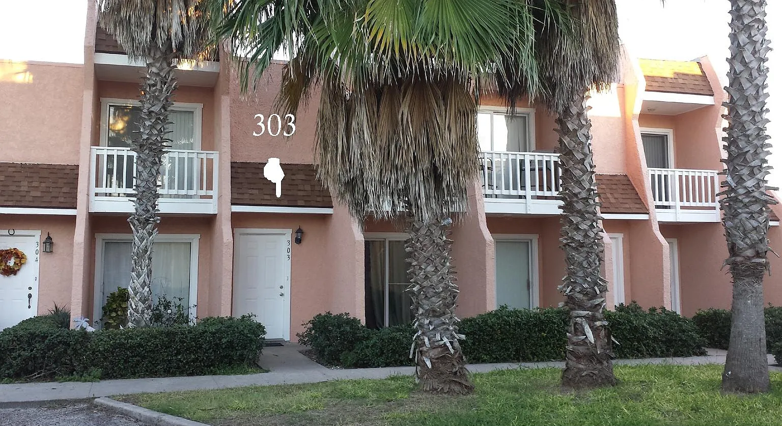 2 bed, 1.5 bath, 900 sqft, $1,550 — Photo 1