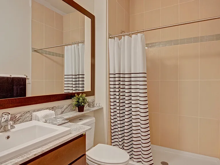 4800 Excelsior — Photo 13