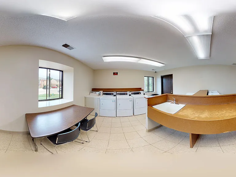 Wheeling Station Apartments — Photo 11