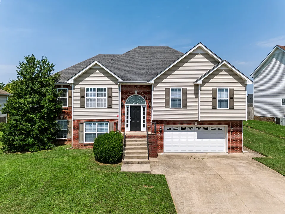 1724 Flagstone Dr
