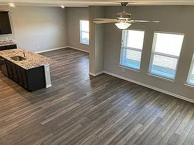 505 Washington Dr — Photo 4
