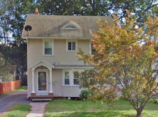 195 Seville Dr, Irondequoit, NY 14617