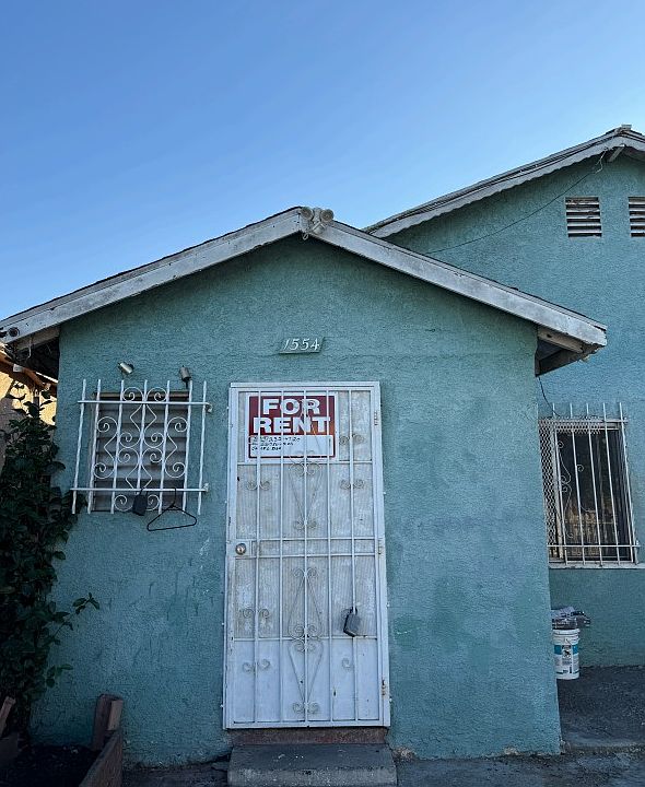 1st image of 1554 E 50th St