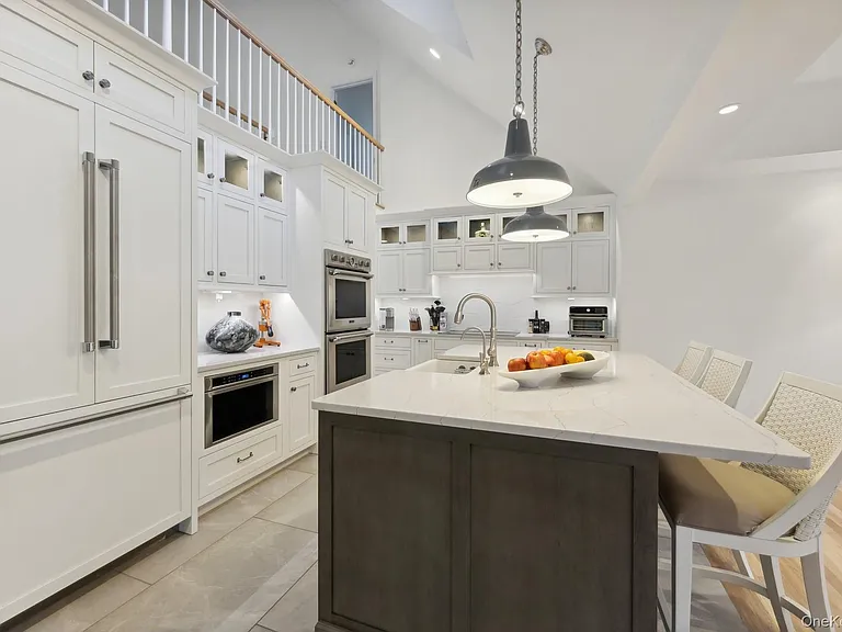 62 Beach Ln — Photo 5