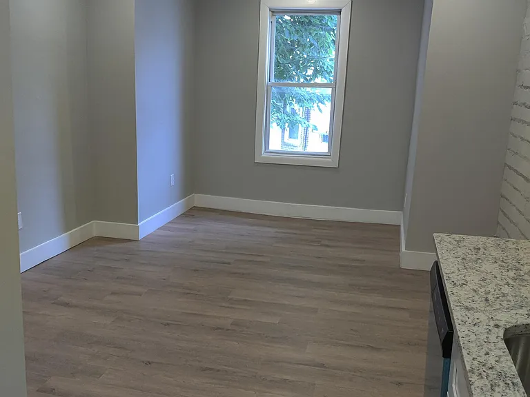 1721 Belfield Ave #2 — Photo 2