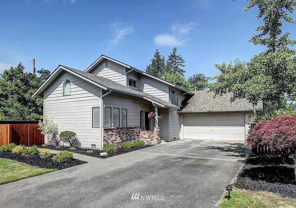 1st image of 4529 183rd Pl SW