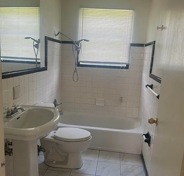 1240 Aberdeen Ave — Photo 8