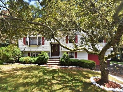 42 Chandler Rd, Burlington, MA, 01803