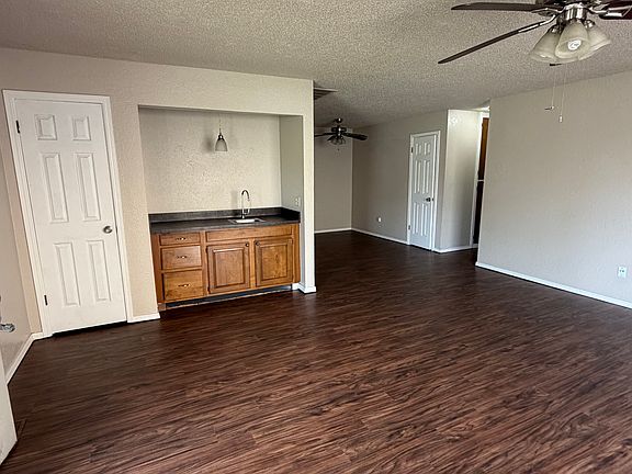 3rd image of 7138 NW 115th St