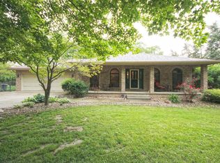 4030 Graces Ln, Decatur, IL 62521