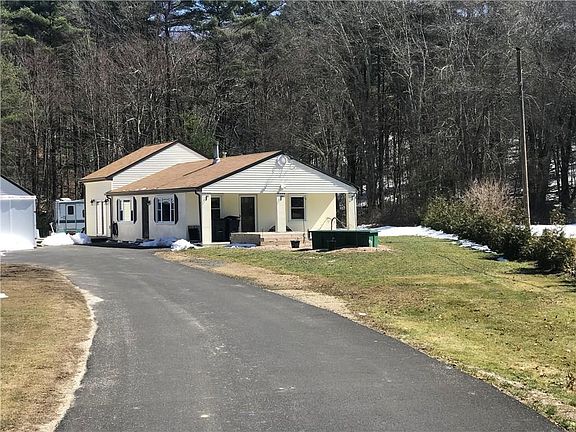 4th image of 78 Brookside Dr