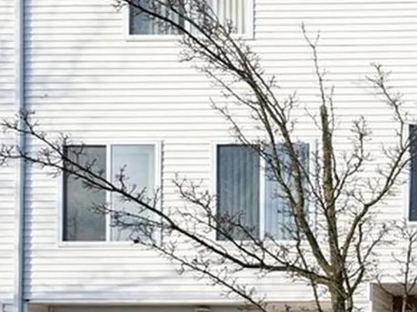 281 Jamie Ln, Staten Island, NY 10312